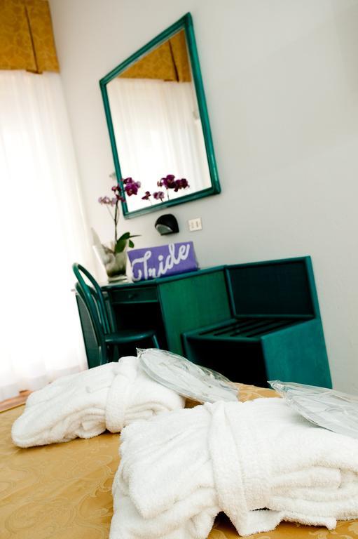 Hotel Iride & Spa Cesenatico Exterior foto